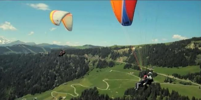 Intouchables-paragliding